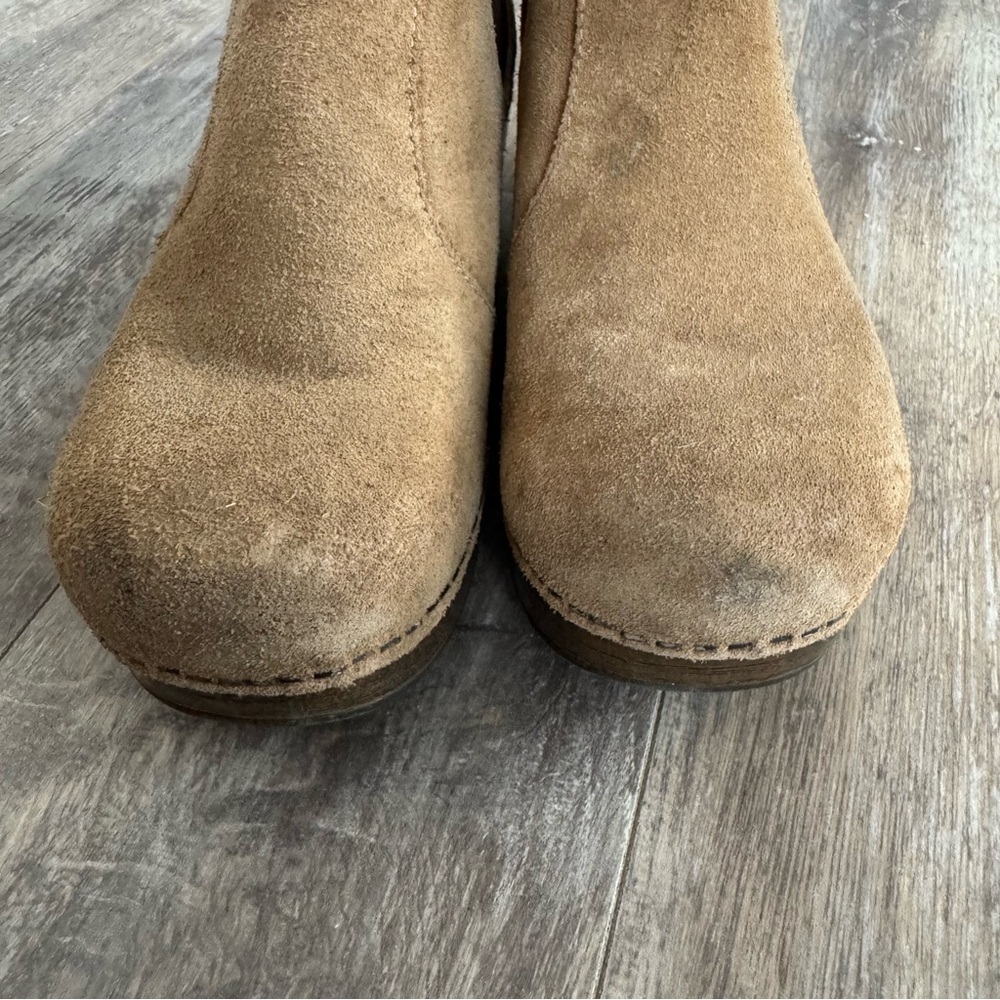 Dansko Tan Suede Clog Ankle Boots - Size 36 - Picture 4 of 9